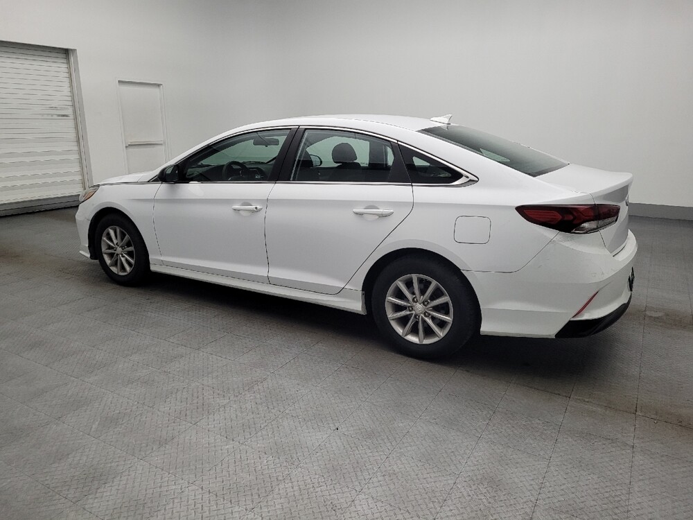 2018 Hyundai Sonata in Ocala, FL 34471 - 18098261 3
