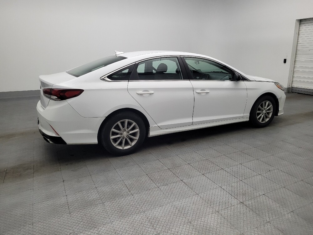 2018 Hyundai Sonata in Ocala, FL 34471 - 18098261 10