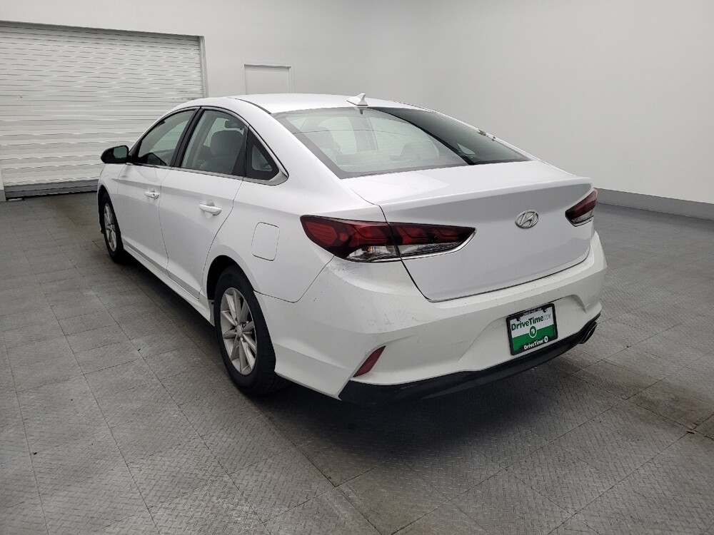 2018 Hyundai Sonata in Ocala, FL 34471 - 18098261 5
