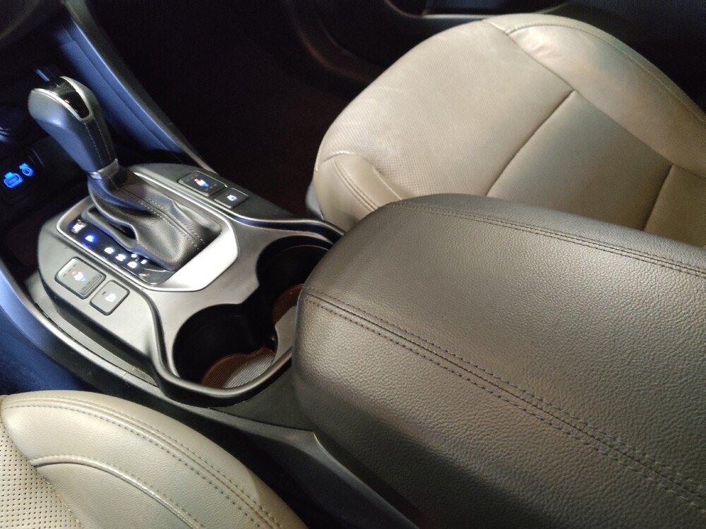 2017 Hyundai Santa Fe in Ocala, FL 34471 - 18098273 26