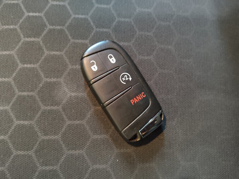 2018 Jeep Compass in Charlotte, NC 28213 - 18098276 32