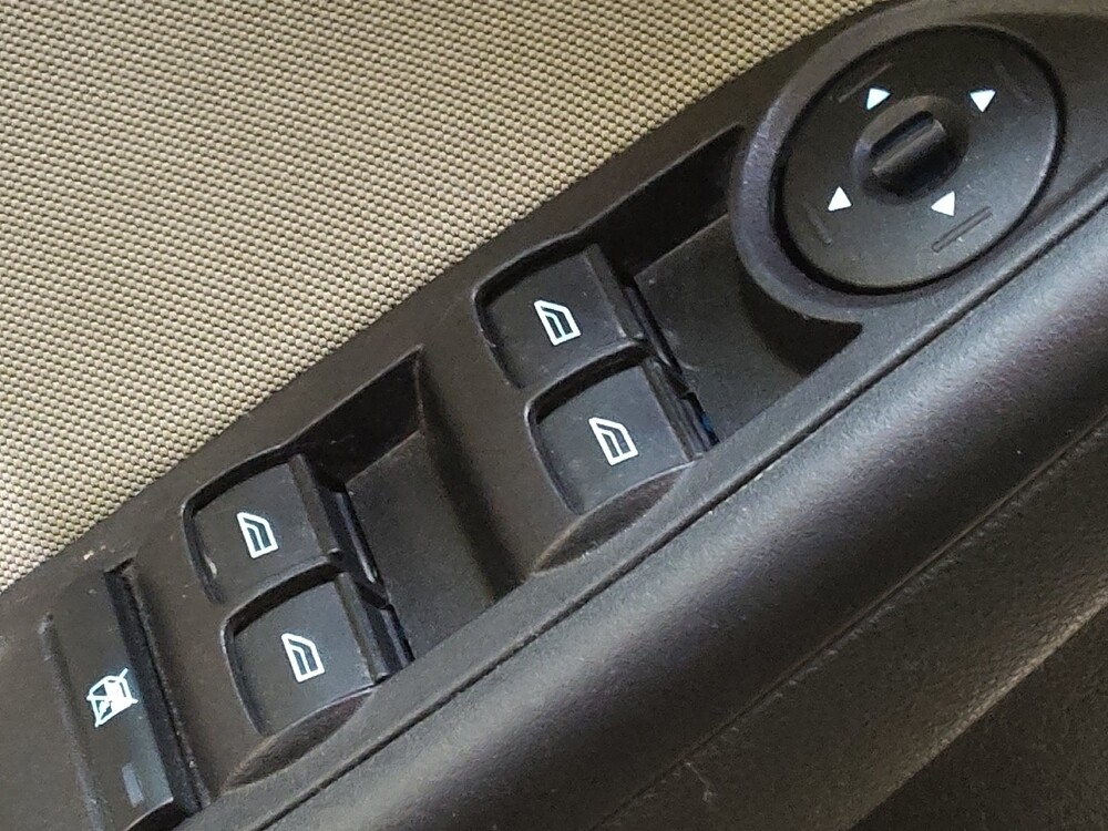 2016 Ford Focus in Charlotte, NC 28213 - 18098285 27