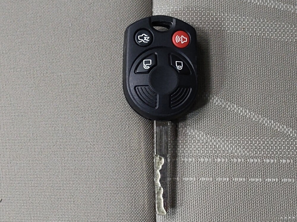 2016 Ford Focus in Charlotte, NC 28213 - 18098285 32