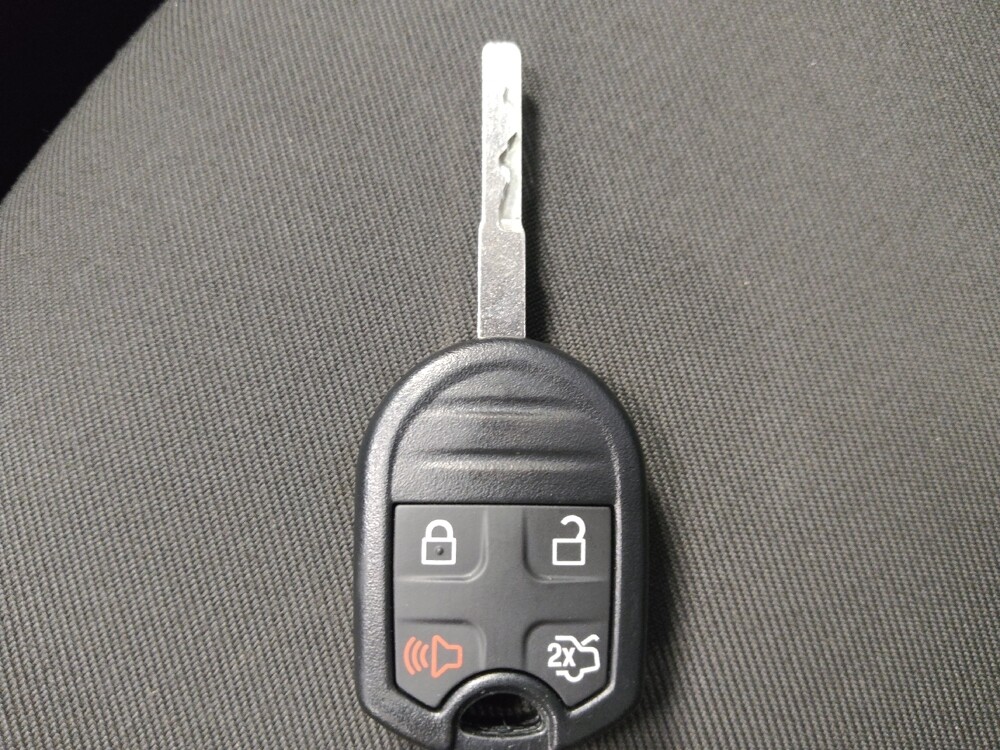 2019 Ford Fiesta in Baton Rouge, LA 70816 - 18098300 32