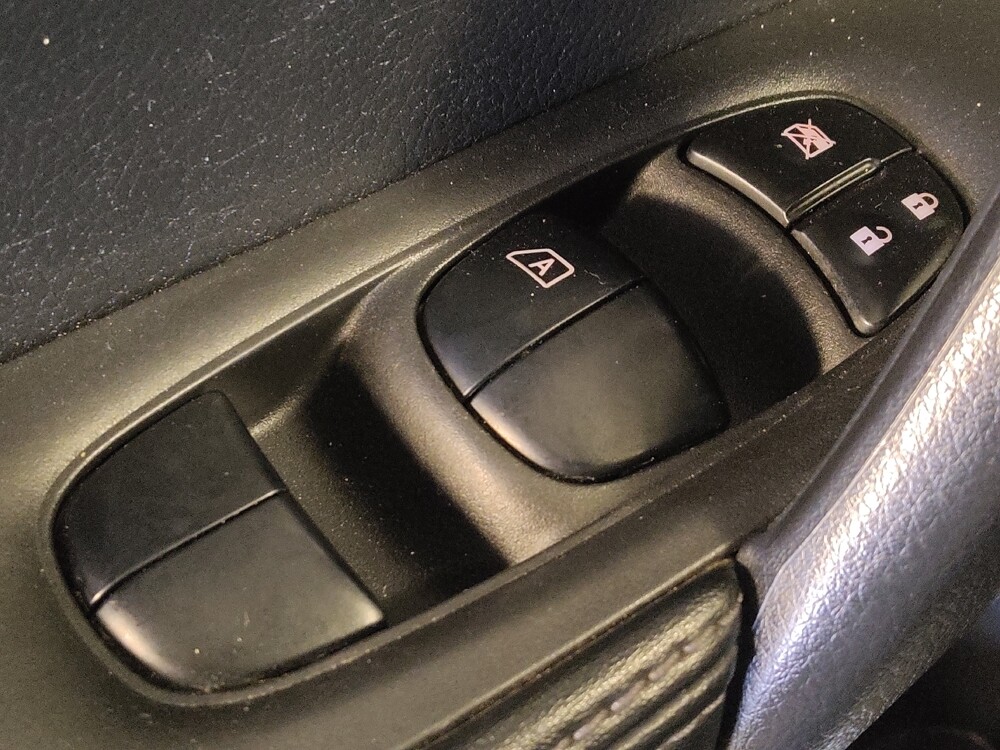 2020 Nissan Rogue Sport in Baton Rouge, LA 70816 - 18098302 27