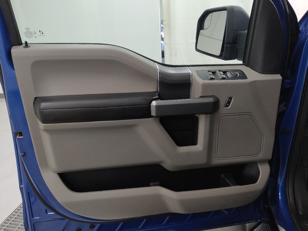 2018 Ford F150 in St. Louis, MO 63125 - 18098308 27