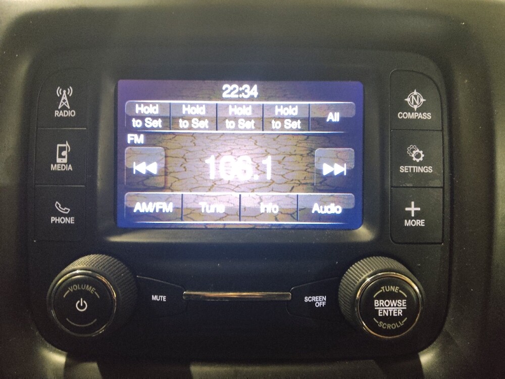 2018 Jeep Compass in Allentown, PA 18103 - 18098314 25