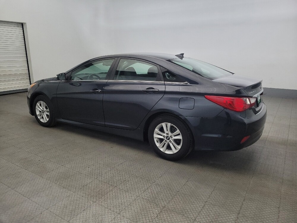 2014 Hyundai Sonata in Newport News, VA 23601 - 18098320 3