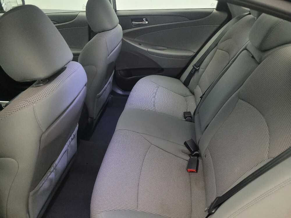 2014 Hyundai Sonata in Newport News, VA 23601 - 18098320 18