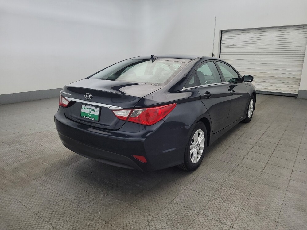 2014 Hyundai Sonata in Newport News, VA 23601 - 18098320 9