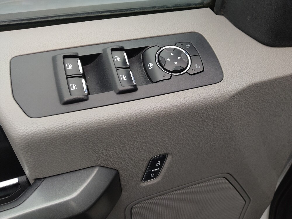 2015 Ford F150 in Independence, MO 64055 - 18098330 27