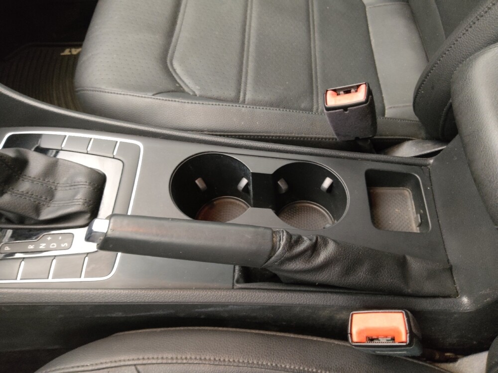 2017 Volkswagen Passat in Gladstone, MO 64118 - 18098331 26