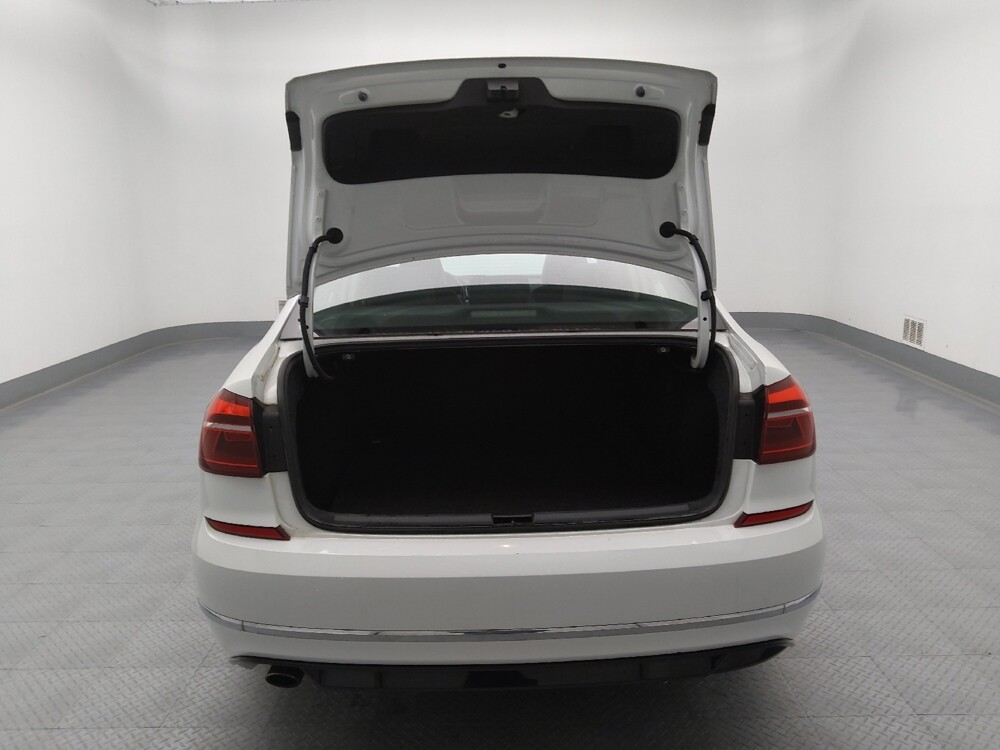 2017 Volkswagen Passat in Gladstone, MO 64118 - 18098331 29