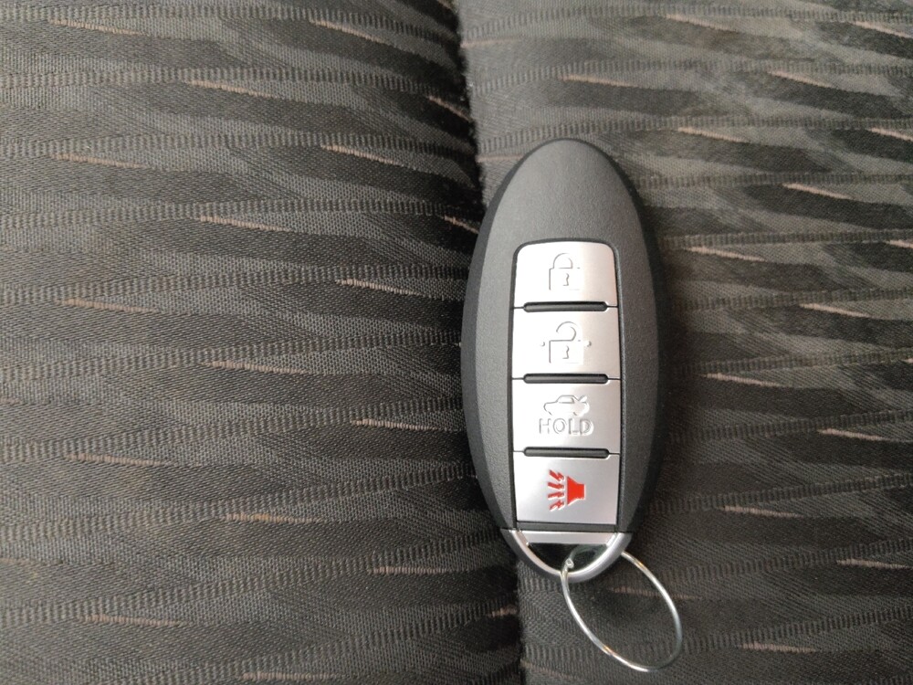 2019 Nissan Rogue in Gladstone, MO 64118 - 18098332 32