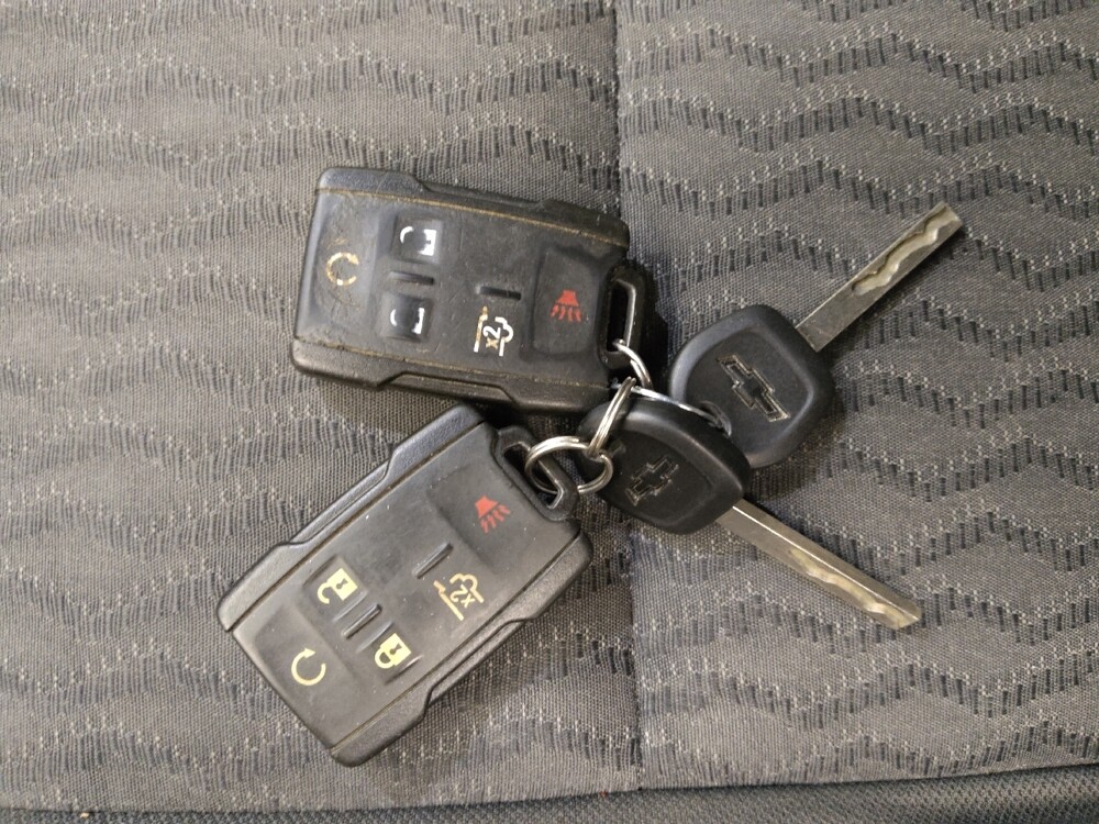 2020 Chevrolet Tahoe in Independence, MO 64055 - 18098334 32