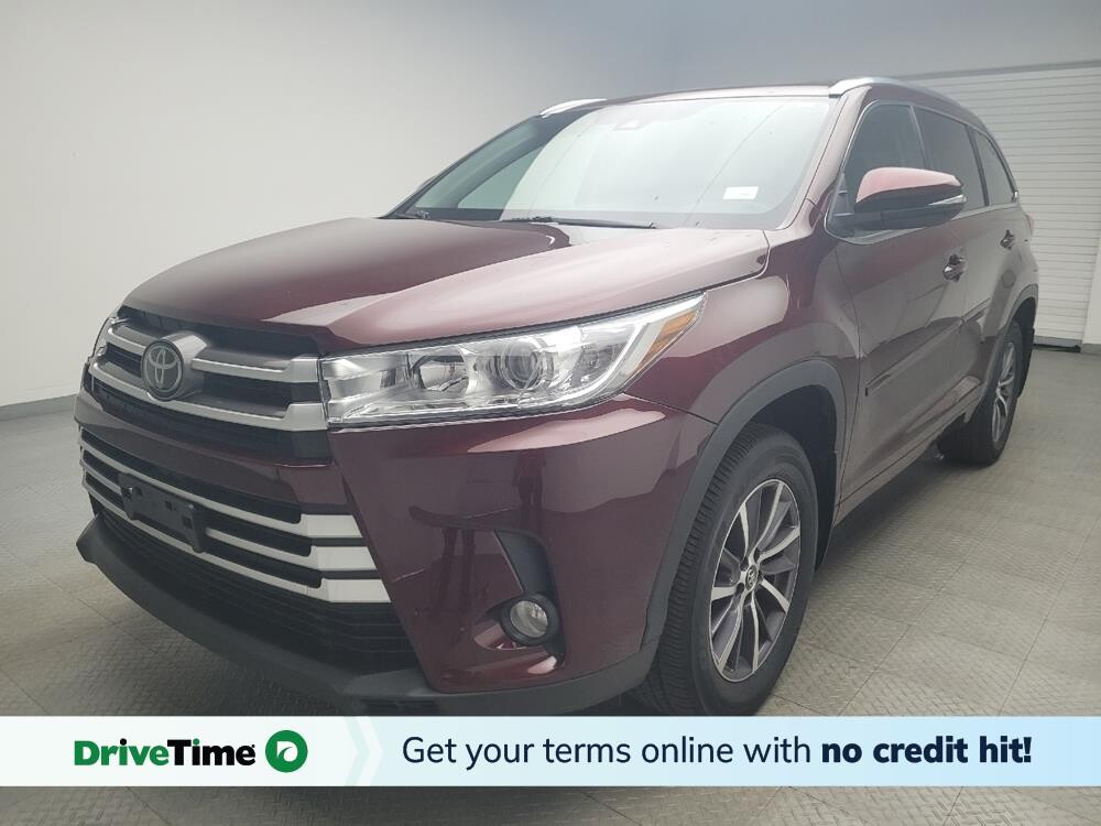 2018 Toyota Highlander in Taylor, MI 48180 - 18098335