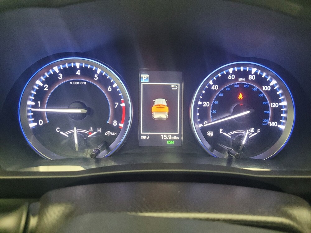 2018 Toyota Highlander in Taylor, MI 48180 - 18098335 23