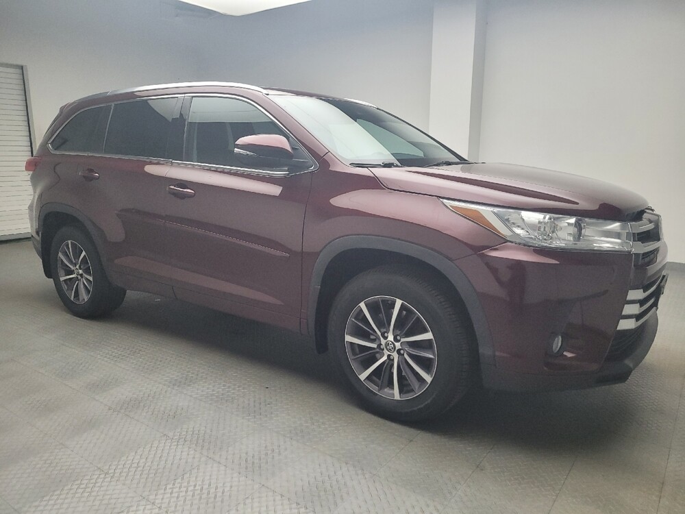 2018 Toyota Highlander in Taylor, MI 48180 - 18098335 11