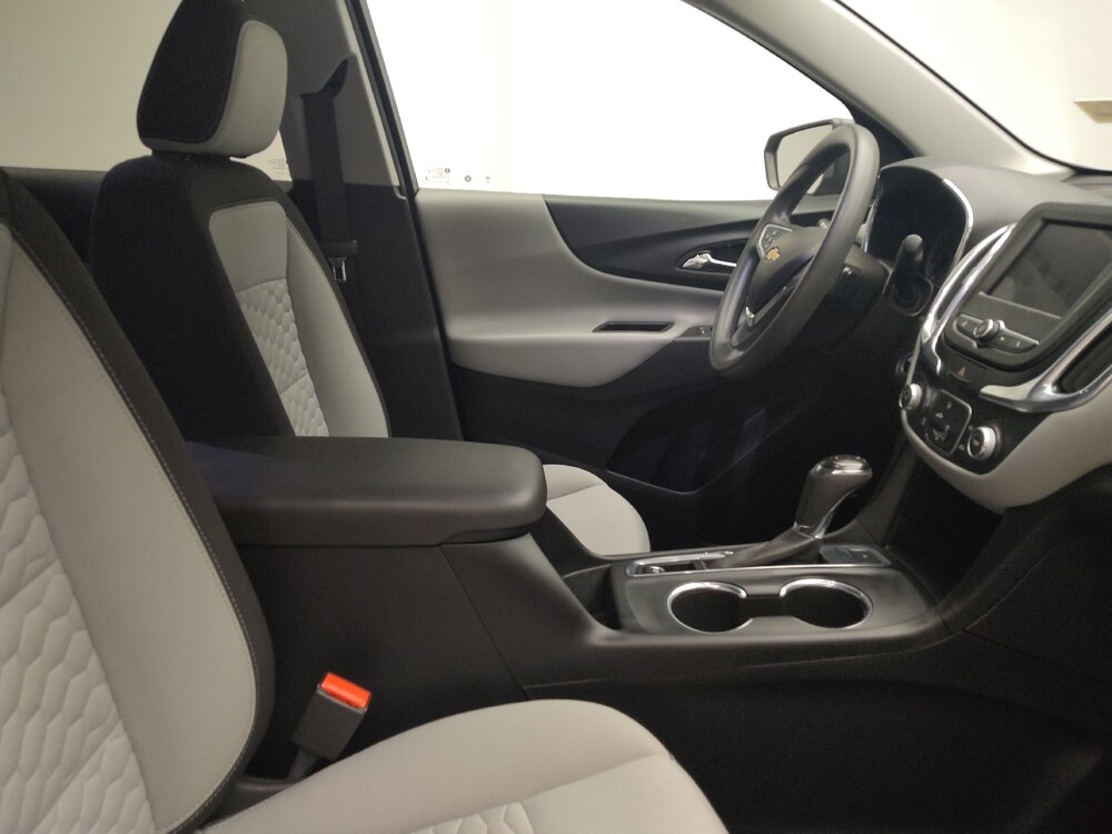2020 Chevrolet Equinox in Eastpointe, MI 48021 - 18098336 21
