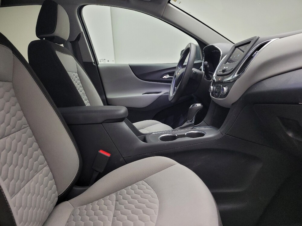 2019 Chevrolet Equinox in Eastpointe, MI 48021 - 18098338 21