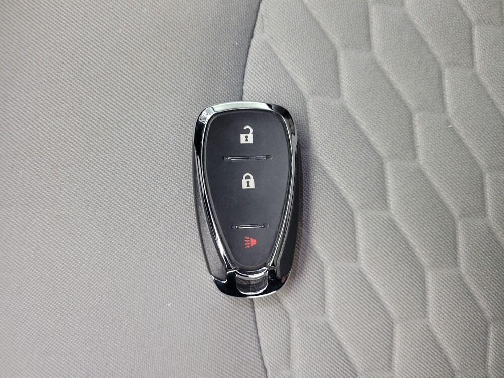 2019 Chevrolet Equinox in Eastpointe, MI 48021 - 18098338 33