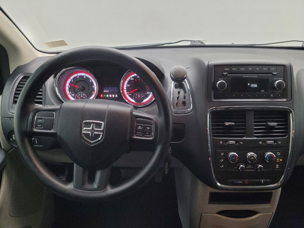 2016 Dodge Grand Caravan in Ft Wayne, IN 46805 - 18098340 22