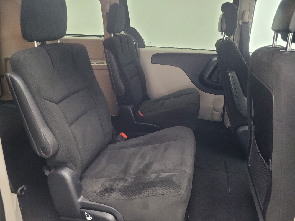 2016 Dodge Grand Caravan in Ft Wayne, IN 46805 - 18098340 19