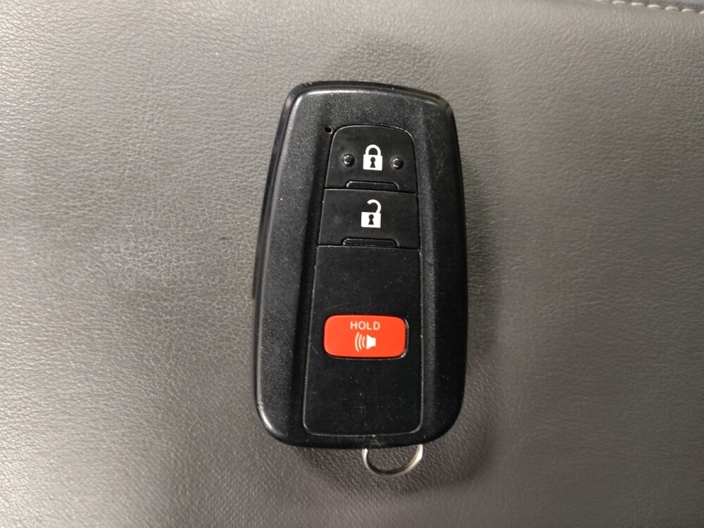 2018 Toyota Prius in Chattanooga, TN 37421 - 18098345 32