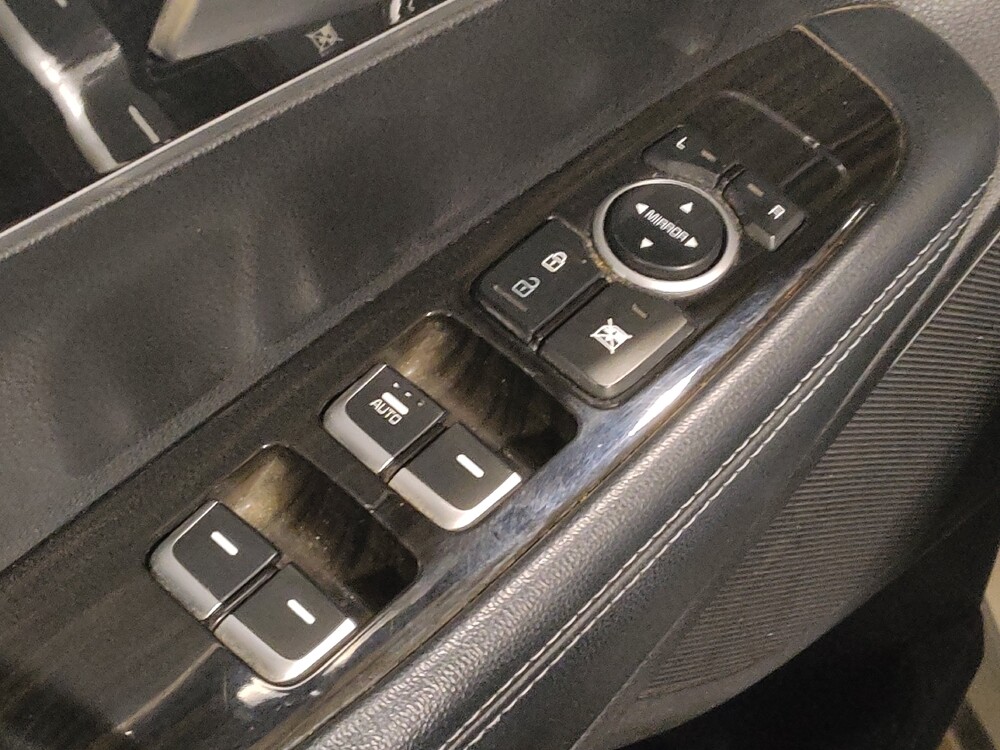 2019 Kia Sorento in Plano, TX 75074 - 18098350 27