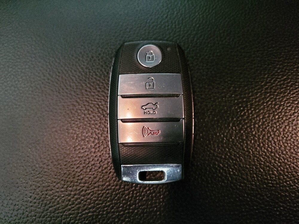 2017 Kia Optima in Sacramento, CA 95821 - 18098357 32