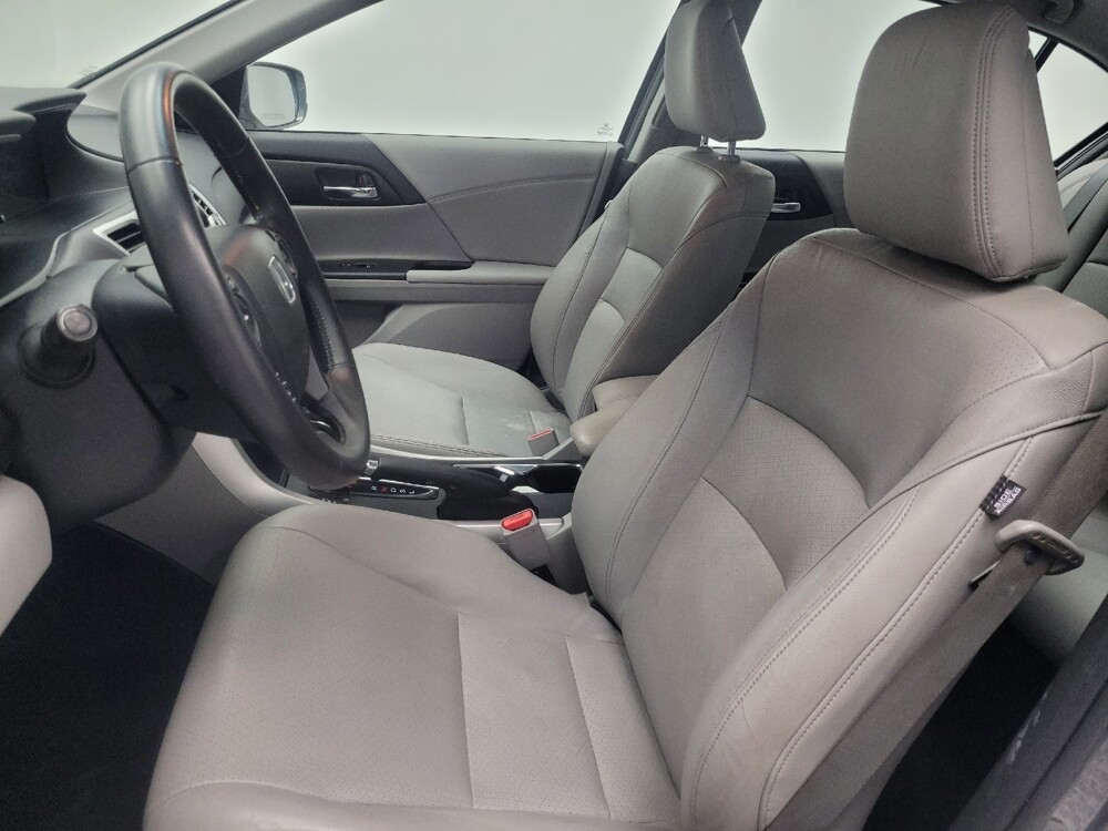 2015 Honda Accord in Indianapolis, IN 46222 - 18098366 17