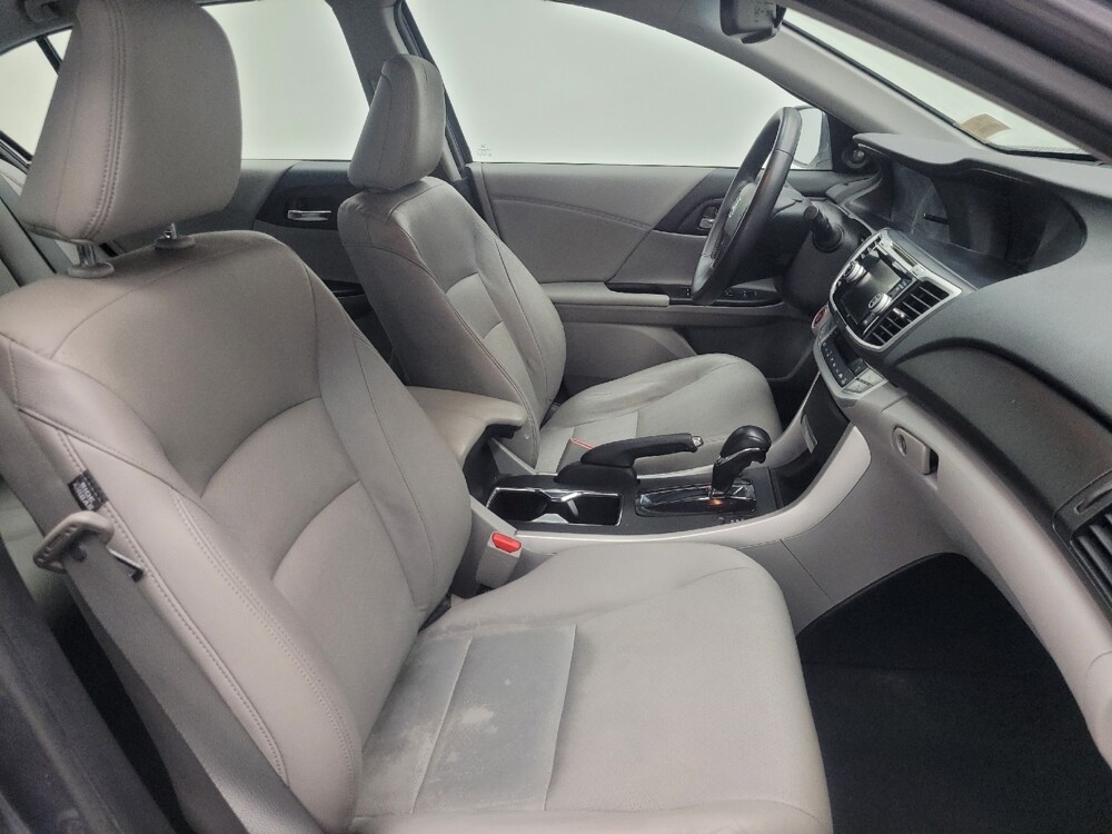 2015 Honda Accord in Indianapolis, IN 46222 - 18098366 21