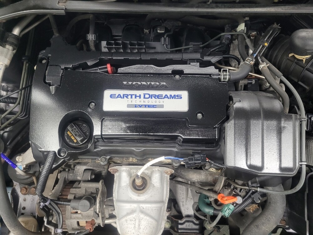 2015 Honda Accord in Indianapolis, IN 46222 - 18098366 30