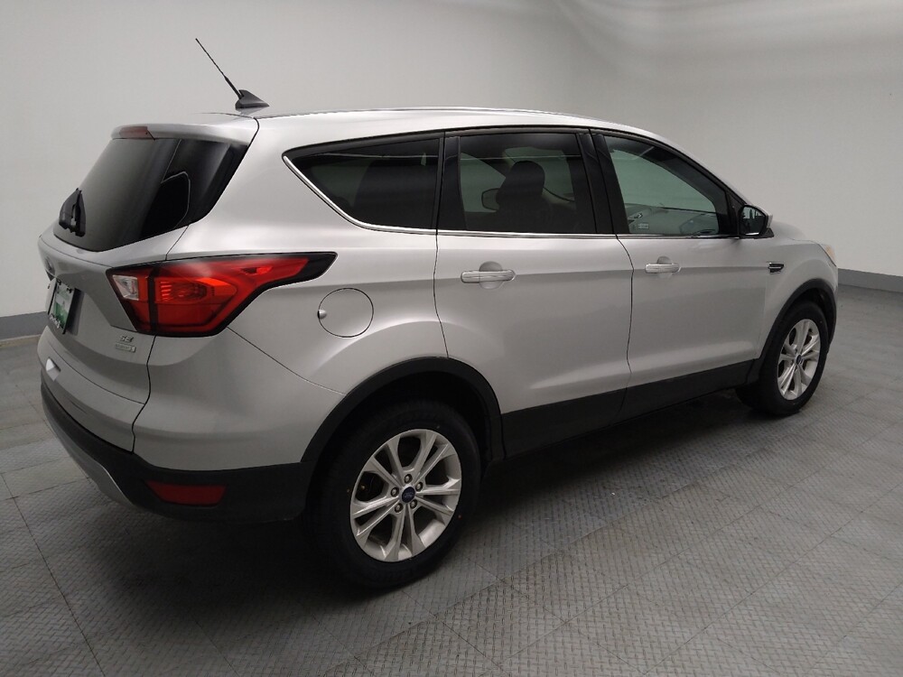 2019 Ford Escape in Des Moines, IA 50310 - 18098367 10