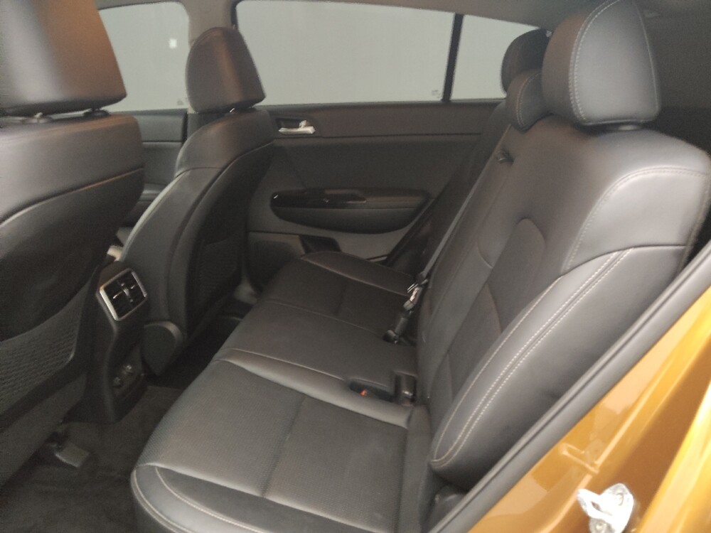 2020 Kia Sportage in Tampa, FL 33619 - 18098369 18