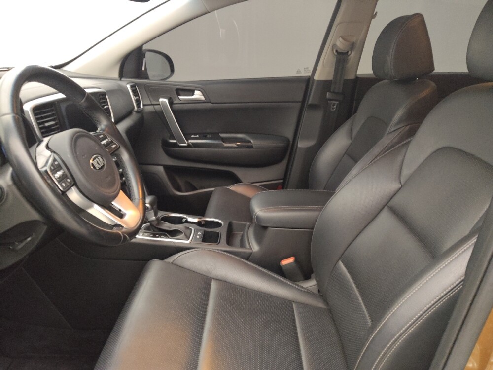 2020 Kia Sportage in Tampa, FL 33619 - 18098369 17