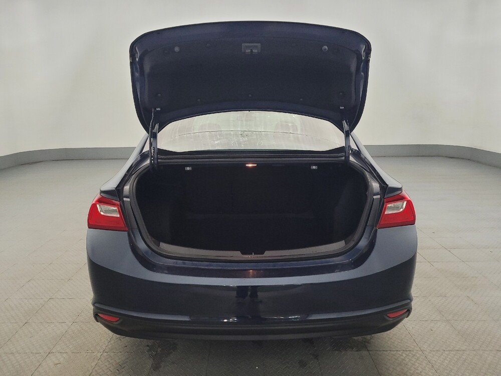 2018 Chevrolet Malibu in New Castle, DE 19720 - 18098373 29