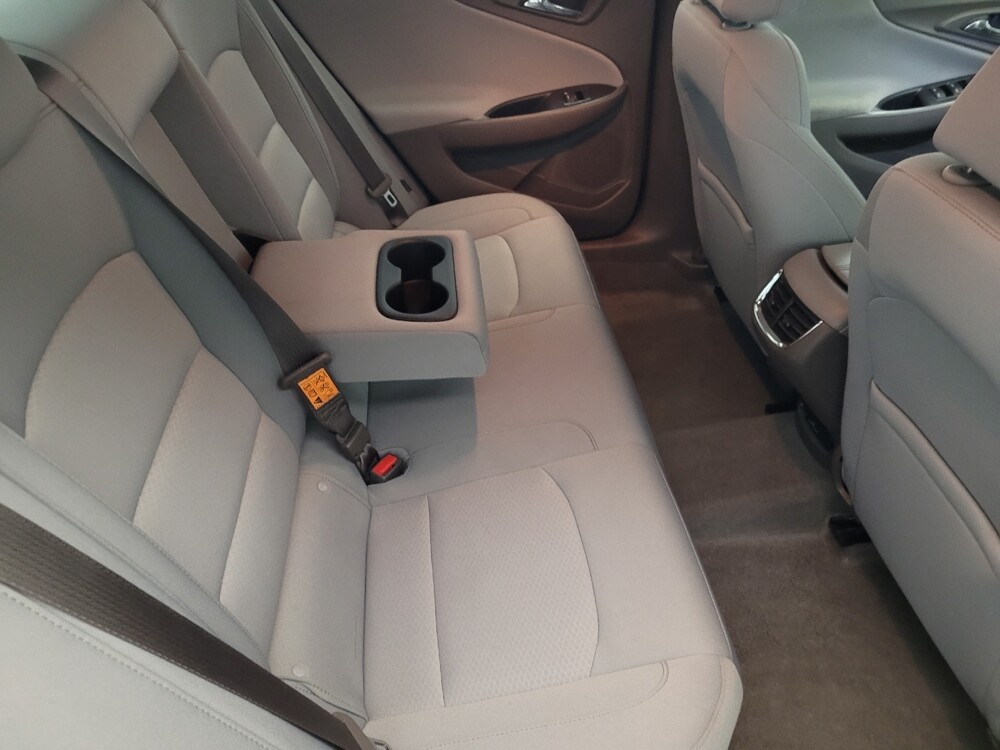 2018 Chevrolet Malibu in New Castle, DE 19720 - 18098373 19