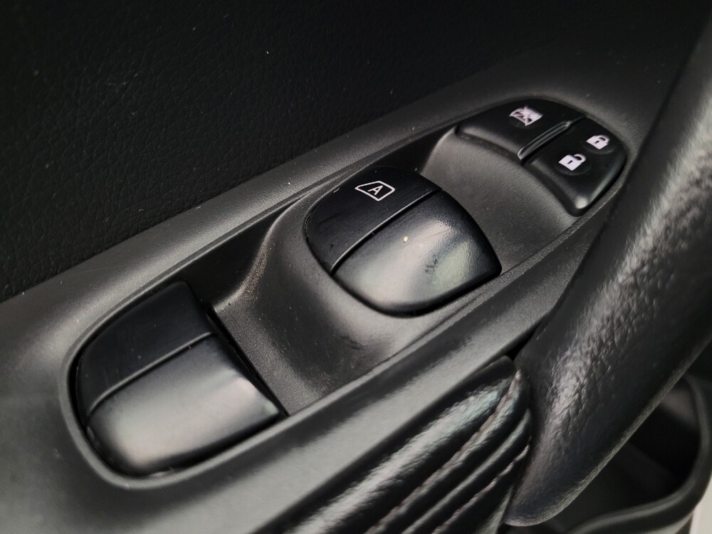 2017 Nissan Rogue in Tucson, AZ 85705 - 18098375 27