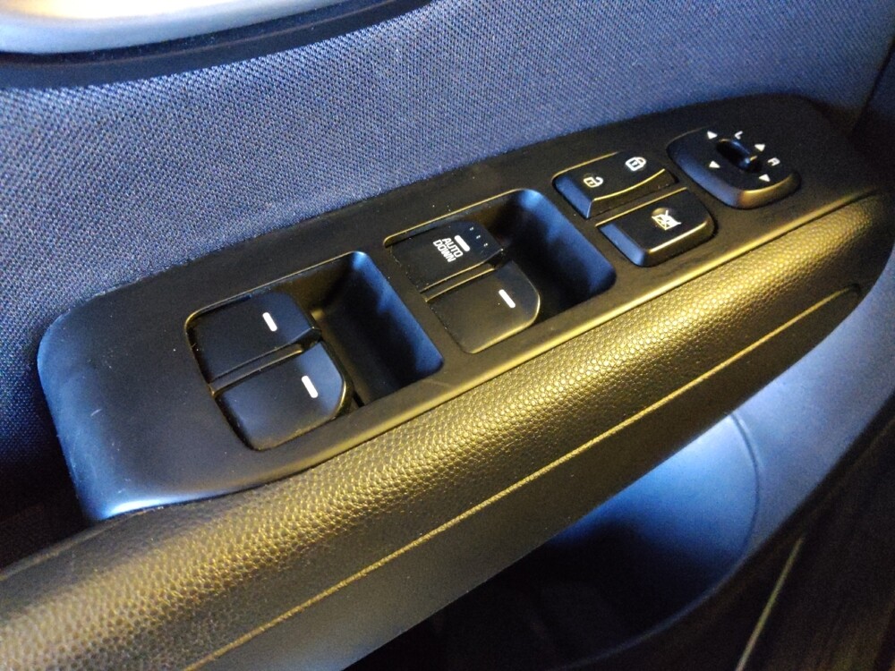 2015 Kia Soul in Tucson, AZ 85705 - 18098383 27