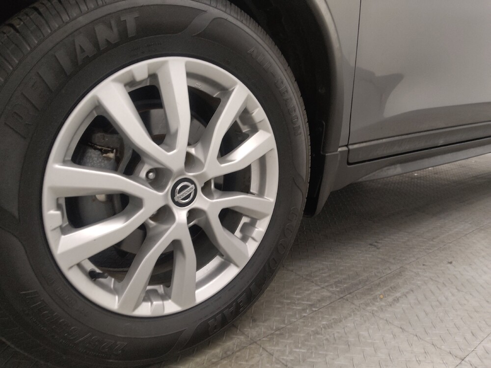 2017 Nissan Rogue in Hialeah, FL 33014 - 18098385 31