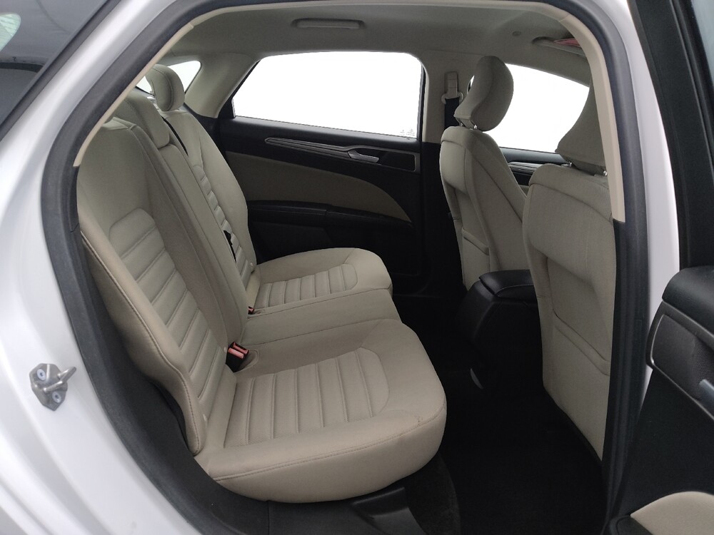 2018 Ford Fusion in Independence, MO 64055 - 18098400 19