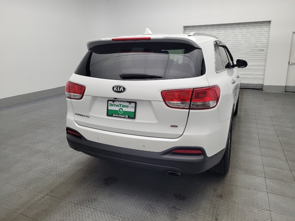 2016 Kia Sorento in Ocala, FL 34471 - 18098403 7