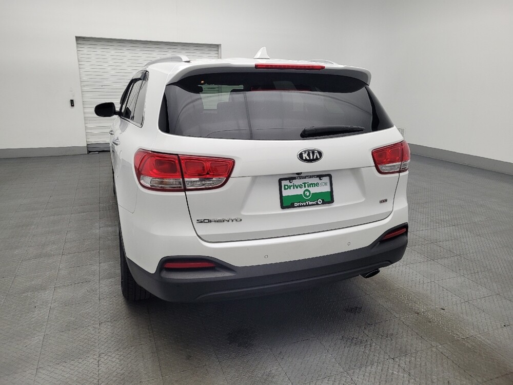 2016 Kia Sorento in Ocala, FL 34471 - 18098403 6