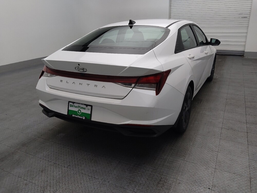 2022 Hyundai Elantra in Ocala, FL 34471 - 18098404 7