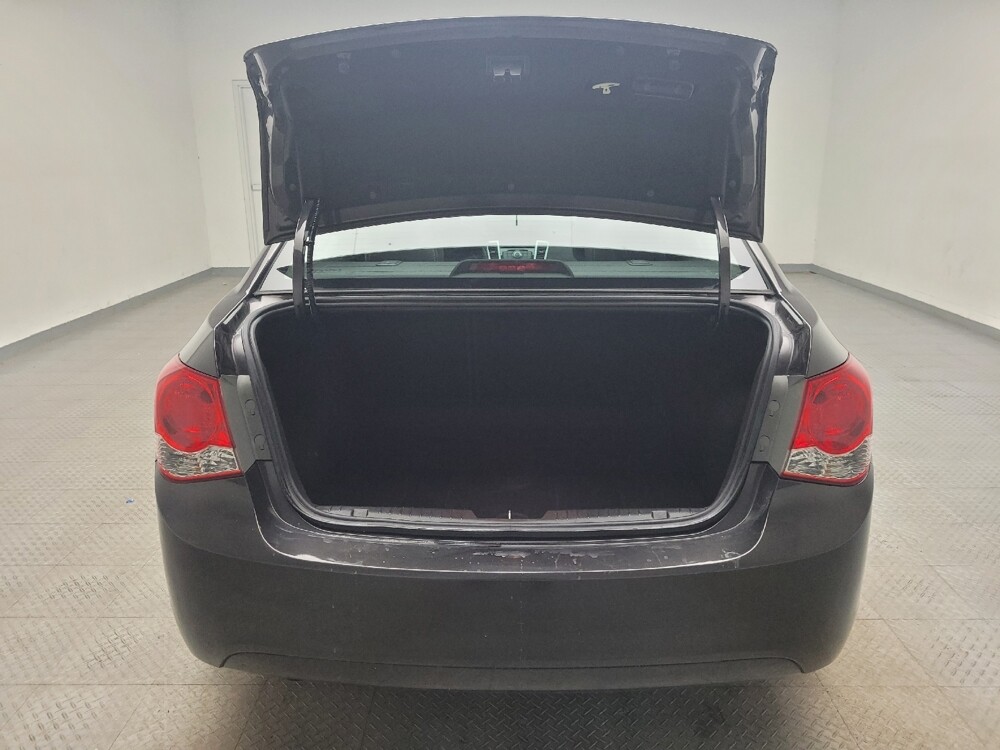 2015 Chevrolet Cruze in Eastpointe, MI 48021 - 18098406 29