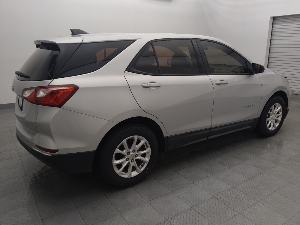 2018 Chevrolet Equinox in Baton Rouge, LA 70816 - 18098415 10