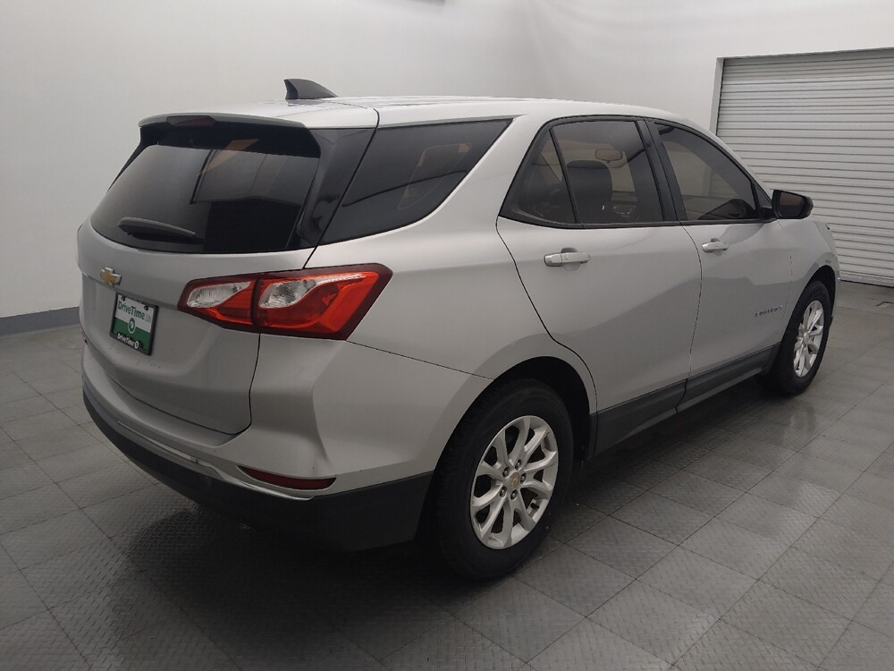 2018 Chevrolet Equinox in Baton Rouge, LA 70816 - 18098415 9