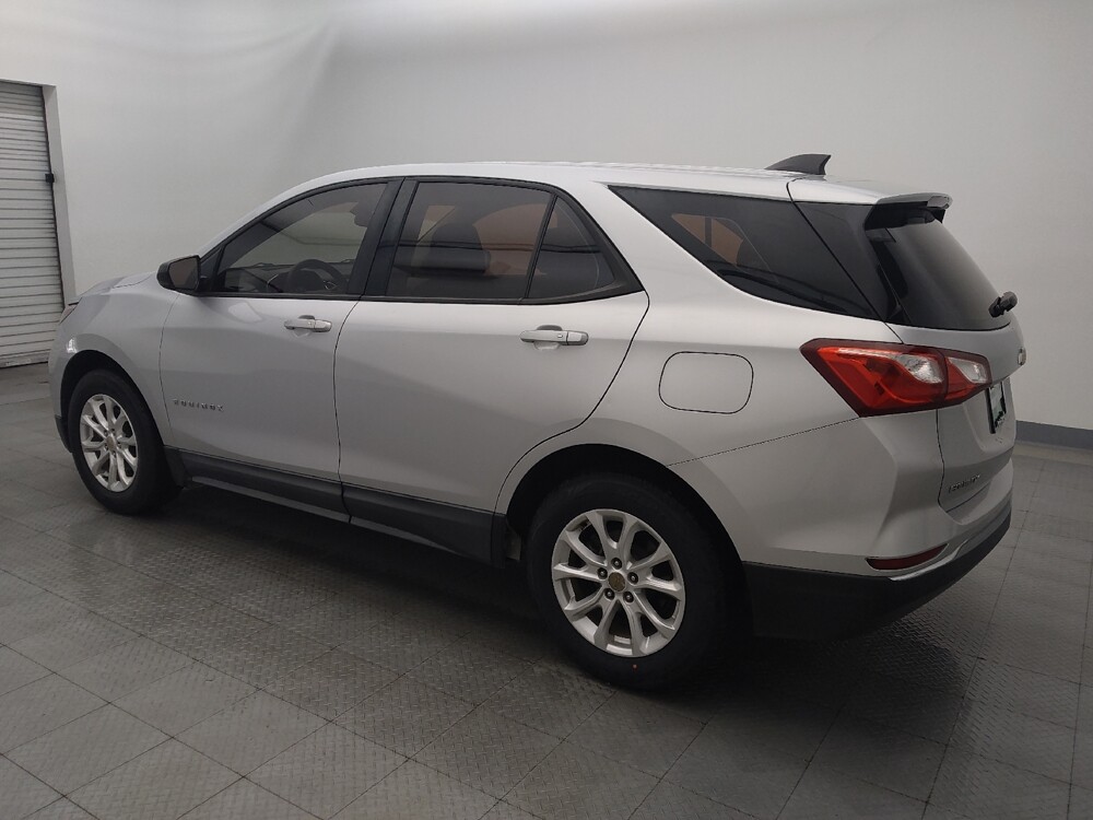 2018 Chevrolet Equinox in Baton Rouge, LA 70816 - 18098415 3