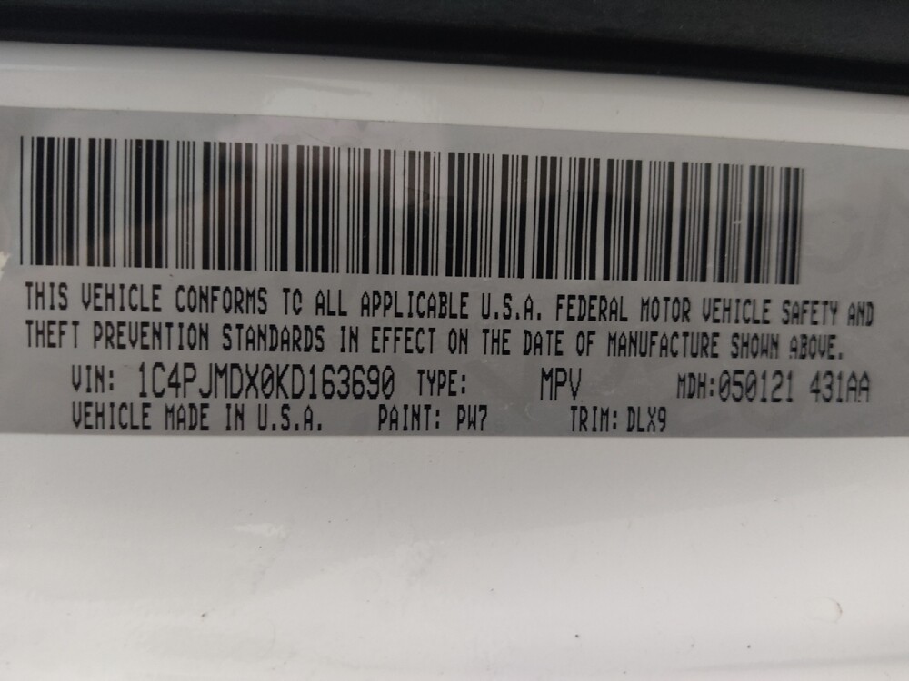 2019 Jeep Cherokee in Baton Rouge, LA 70816 - 18098418 33